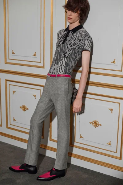 Look 11